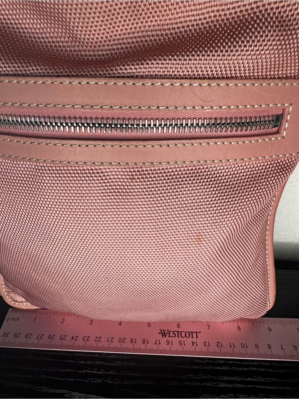 Stylish Bally Rose Pink Crossbody Bag - Lightweight Everyday Shoulder Bag - Picture 2 of 7